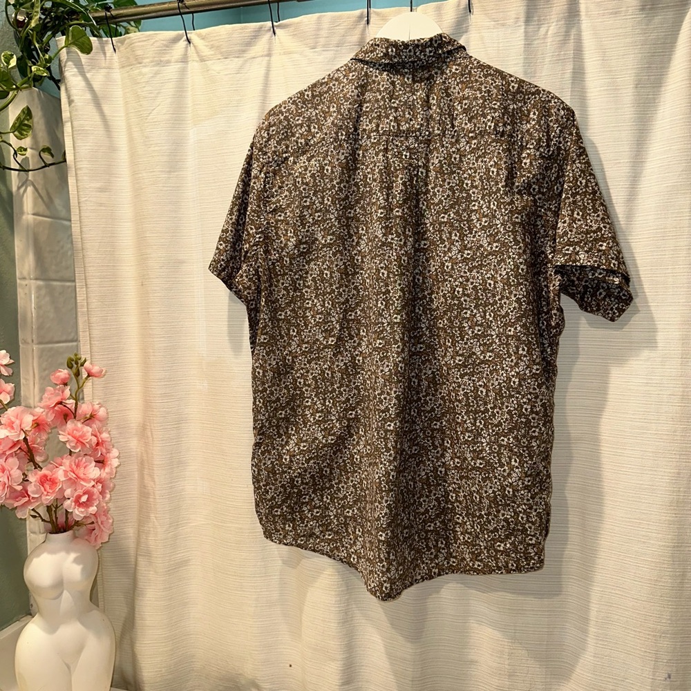 Vintage 2000s Eddie Bauer floral print short-sleeve button down Men’s shirt